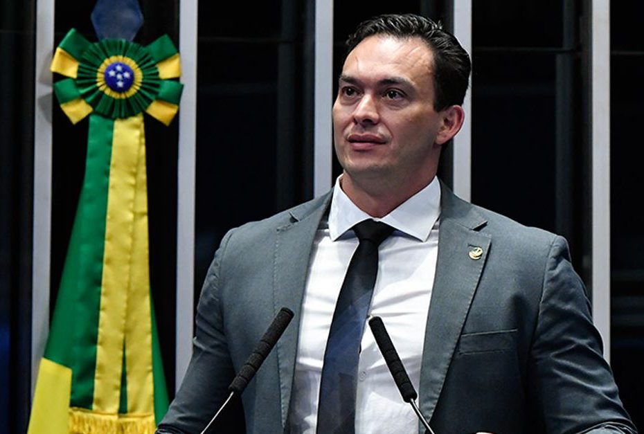 “Surda ou dissimulada”: senador do RN acusa Fátima de sabotar o estado