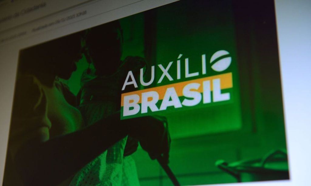 Caixa paga Auxílio Brasil a cadastrados com NIS final 8 Nesta quinta (27)