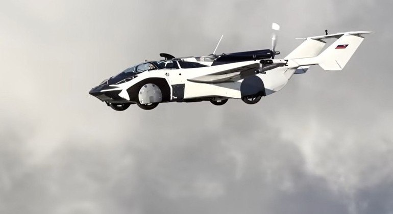 Carro que vira avião recebe autorização para voar e pode ser produzido em massa