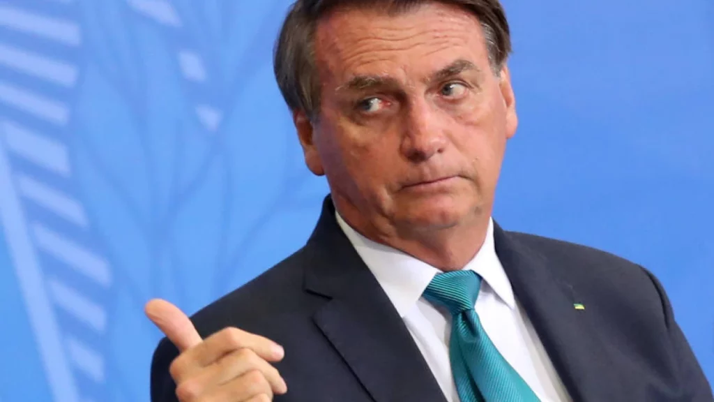 Bolsonaro diz que há “dificuldades” para renovar concessão da TV Globo