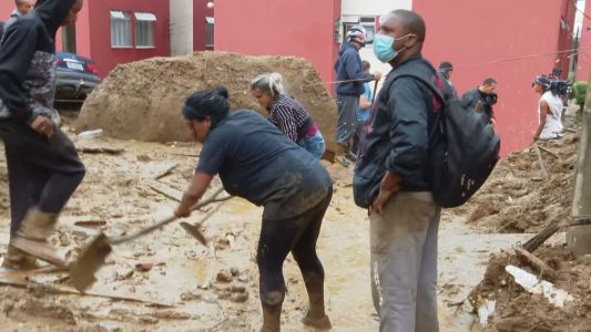 Sobe para 104 o número de mortos no temporal em Petrópolis-RJ