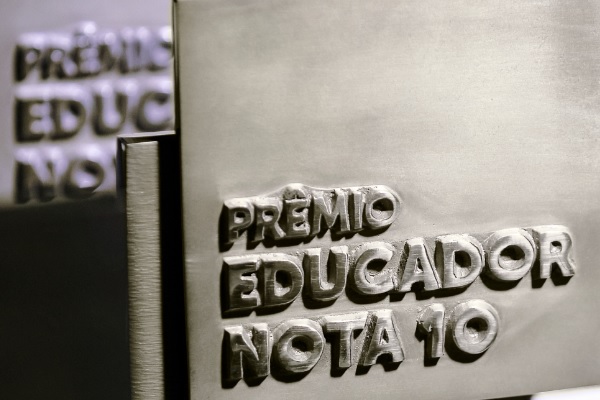 RN tem três finalistas no Prêmio Educador Nota 10; conheça os professores