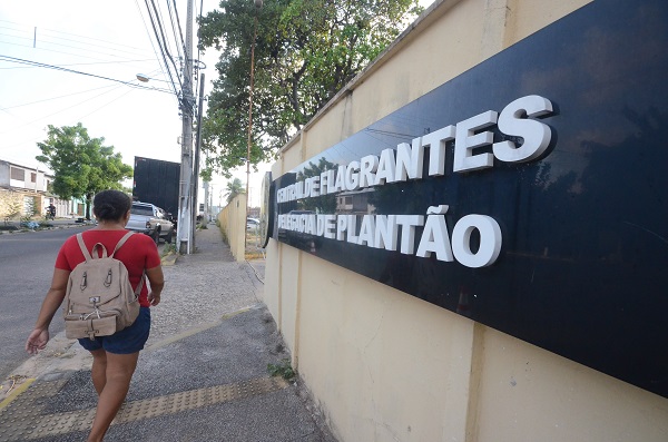 Policiais civis discutem nova proposta do ADTS com governo do Estado