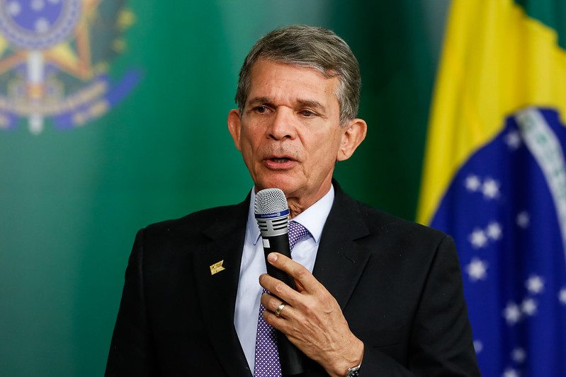 Petrobras não vai ‘segurar preços’, diz General Silva e Luna, Presidente da estatal