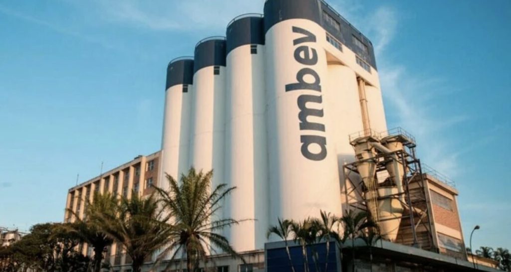 Ambev fornecerá auxílio para catadores de recicláveis no Carnaval