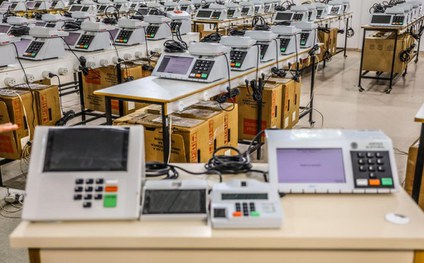RN recebe 1.300 novas urnas eletrônicas para eleições deste ano