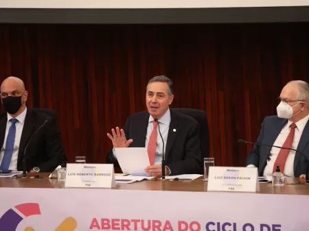 Barroso vai discutir com Fachin e Moraes situação do Telegram no Brasil