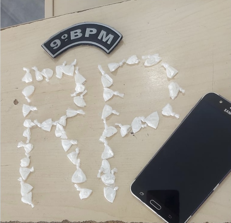 Mulher pega com cocaína no Planalto