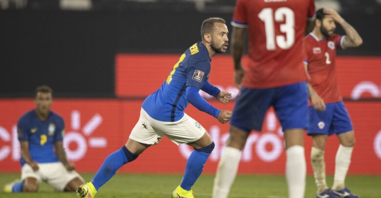 Brasil encara Chile no Maracanã em penúltimo duelo pelas Eliminatórias
