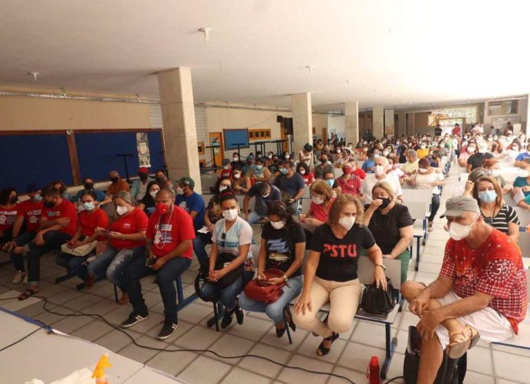 Parecer do TCE-RN recomenda reajuste até o limite da inflação para professores que já ganham acima do Piso; categoria avalia nova proposta
