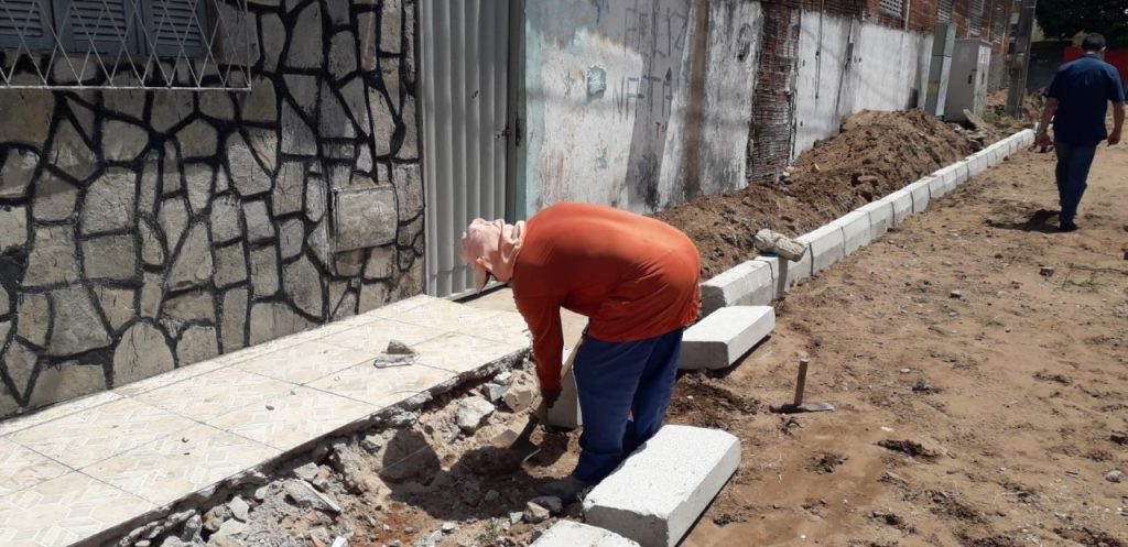 Prefeitura de Natal (RN) inicia obras de pavimentação e drenagem no Alto da Torre