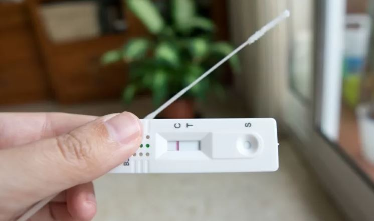 Anvisa reprovou todos os autotestes de covid-19 apresentados nos primeiros 15 dias