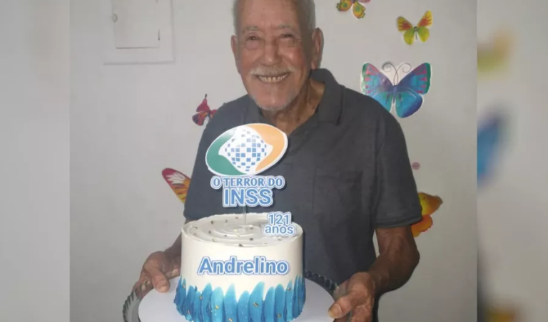 Idoso comemora 121 anos com bolo temático: “O terror do INSS”
