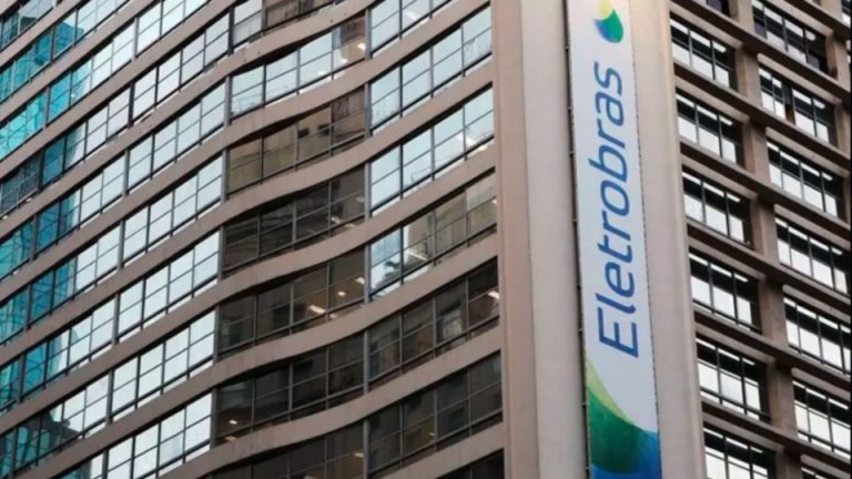 ELETROBRAS: Acionistas aprovam privatização da estatal; processo depende agora de aval do TCU