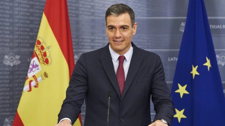 Espanha retira restrições e estuda decretar o fim da pandemia