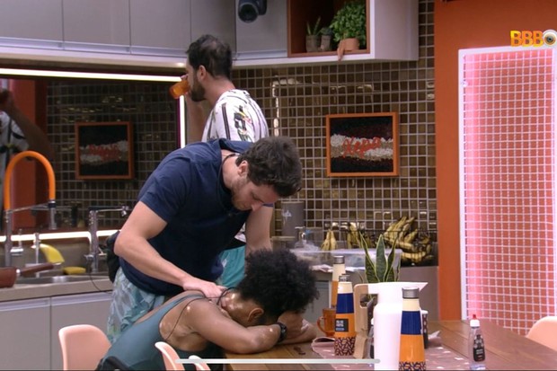 Natália passa mal após expulsão de Maria do BBB22: “Não queria”