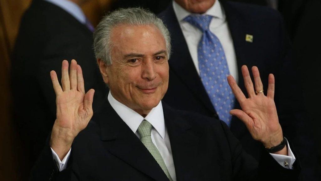 ‘Me pedem isso o tempo todo, em todo lugar’, diz Temer sobre candidatura à Presidência