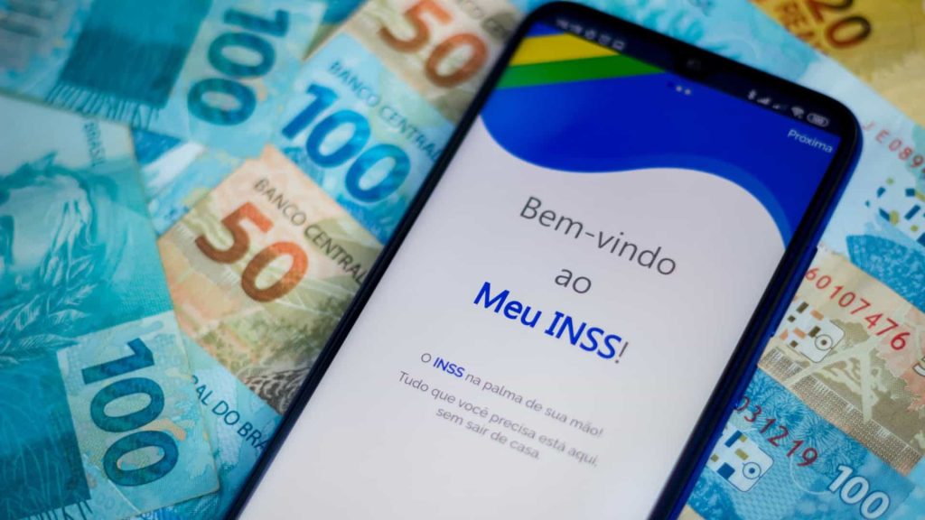 Aposentados do INSS vão receber quase R$ 800 milhões em atrasados