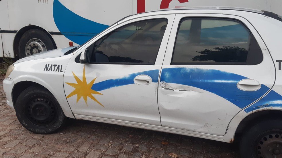 Policial civil de folga percebe assalto a taxista e atira contra ladrão em Natal; Criminoso baleado foi preso e outro conseguiu fugir
