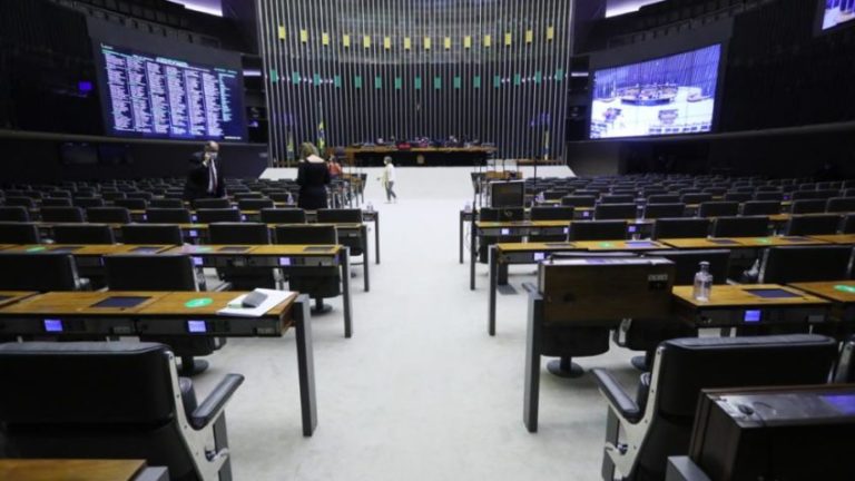 TVs e rádios terão cifra bilionária por propaganda partidária