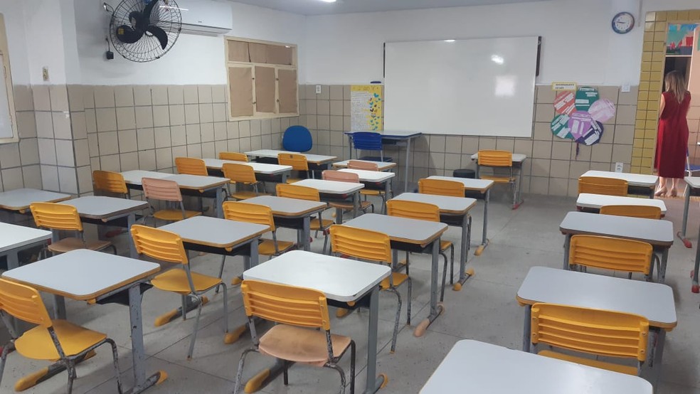 Governo apresenta proposta para pagar reajuste de 33,24% aos professores; saiba como