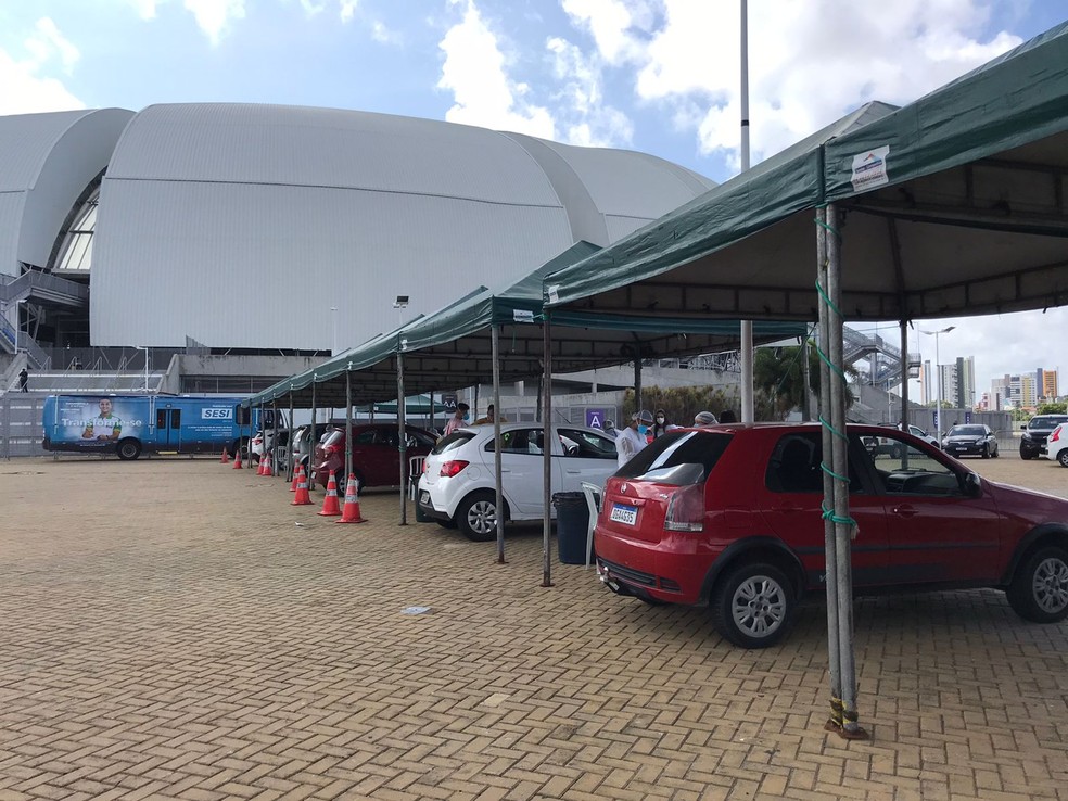 Saúde COVID: Drive-thru na Arena das Dunas suspende atendimentos no domingo e prorroga serviço até a terça