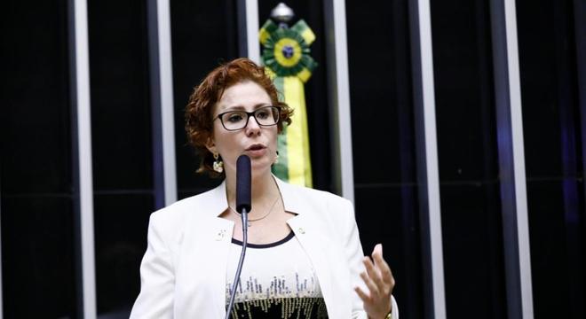 Deputada apresenta projeto que pode tirar PT das eleições