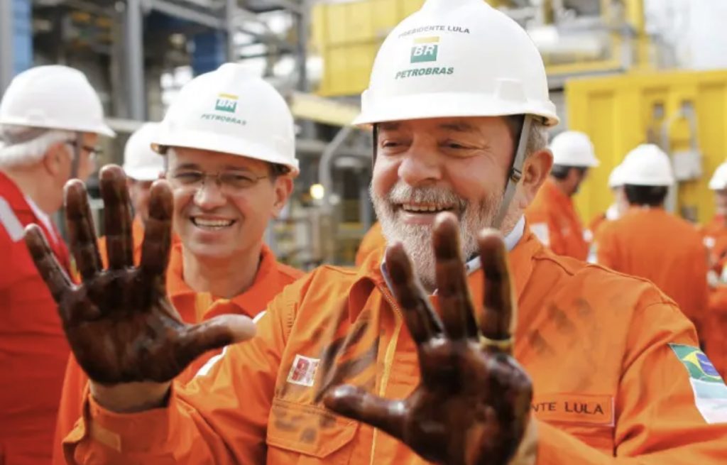 Para especialistas, proposta de Lula de “abrasileirar” combustíveis oferece riscos
