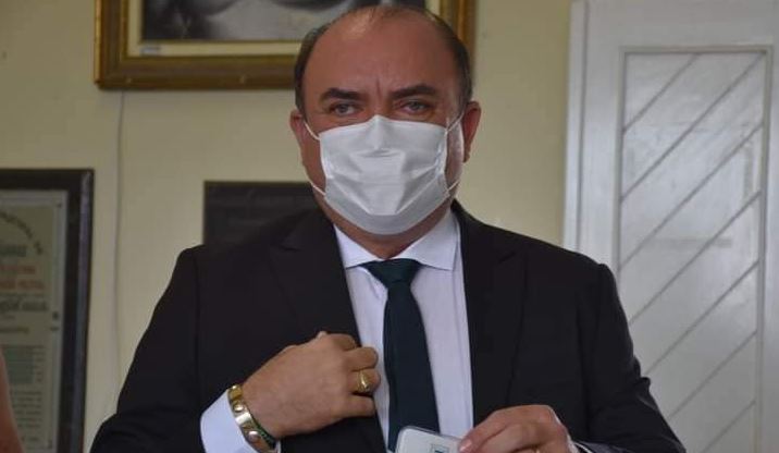 Rogério ‘resiste’: “Não posso dar o aumento agora. Tem professor que vai ganhar perto de R$ 14 mil, mais que eu, prefeito de Jardim de Piranhas”