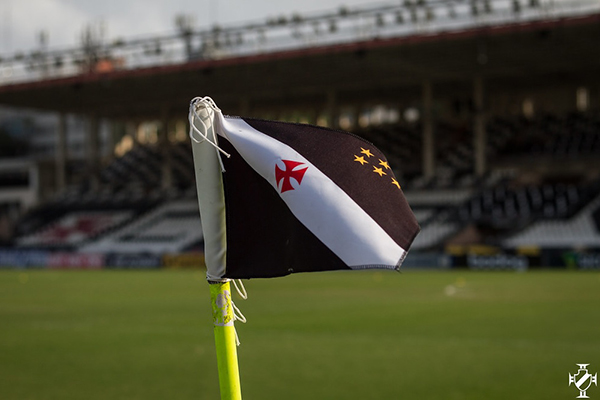 Vasco perde nos pênaltis para Juazeirense e cai na Copa do Brasil