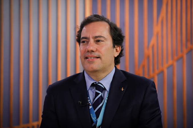 “Caixa vai fazer o microcrédito por todo o Brasil”, diz presidente Pedro Guimarães