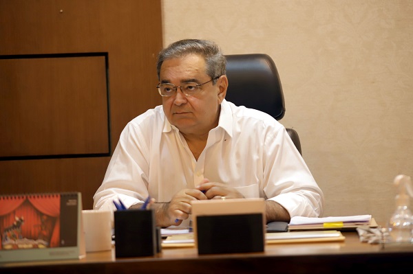 Prefeito de Natal reúne equipe para discutir sobre danos por conta das fortes chuvas