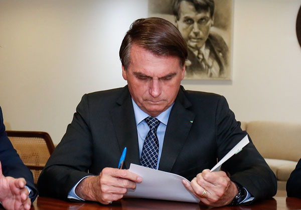 Bolsonaro lança programa de talentos do esporte
