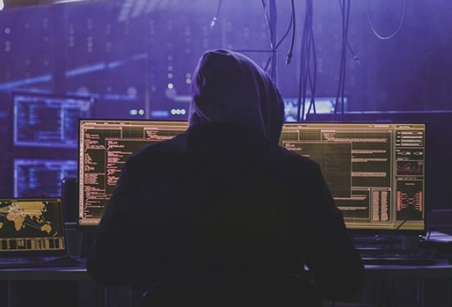 Polícia inglesa prende sete suspeitos de integrarem grupo hacker que atacou Ministério da Saúde