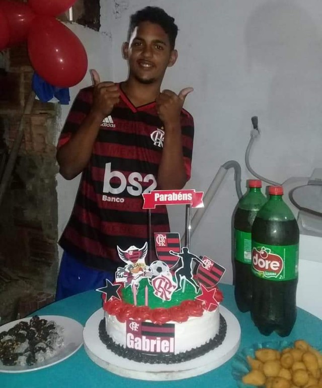 Justiça manda soltar PM preso por suspeita de envolvimento na morte do jovem Gabriel