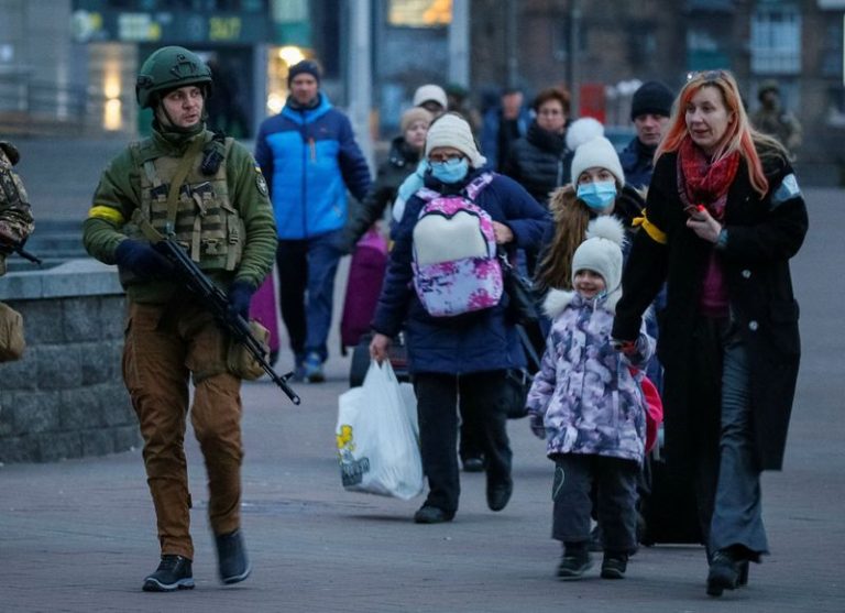 Rússia diz que abriu corredores humanitários em Kiev e outras quatro cidades