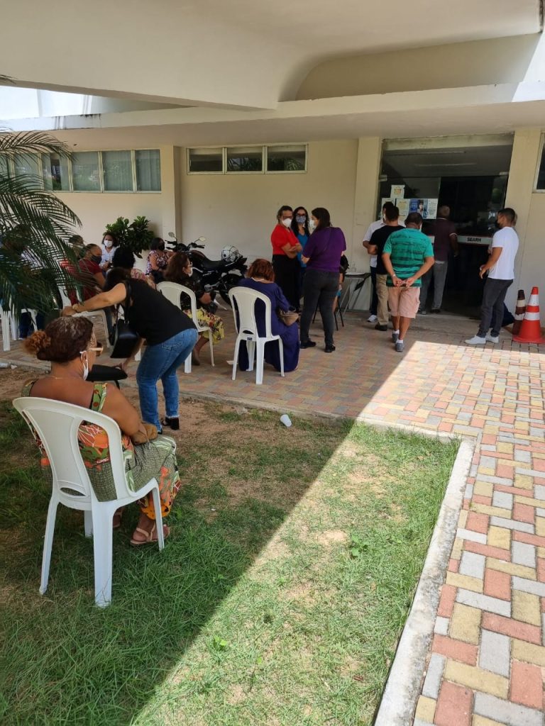 Sindicato diz que Fátima engana os professores sobre reajuste do piso; governo desmente
