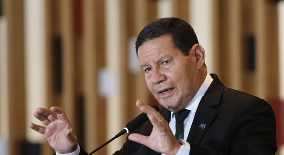 Mourão descarta que presidente da Petrobras peça demissão: “Como bom nordestino, aguenta a pressão”