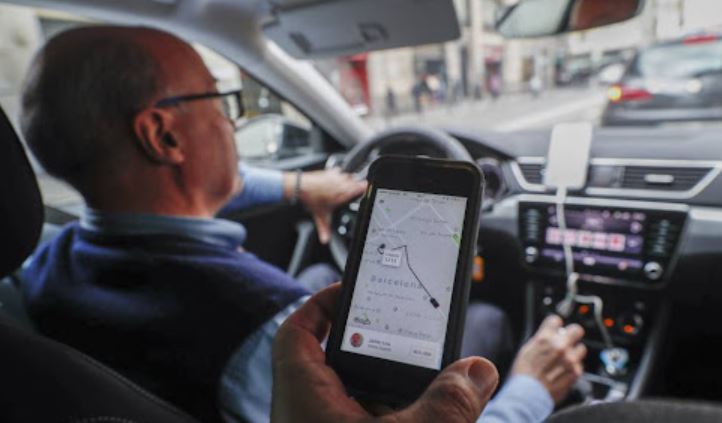Aplicativos de transportes anunciam reajuste no valor de corridas; motoristas reclamam