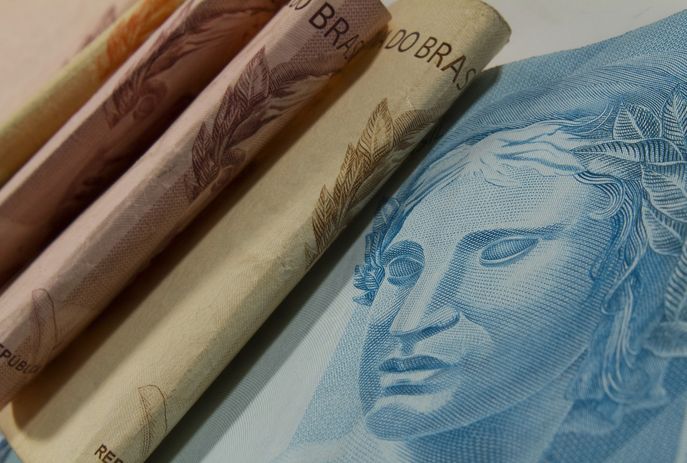 Prévia da inflação oficial fica em 0,95% em março, diz IBGE