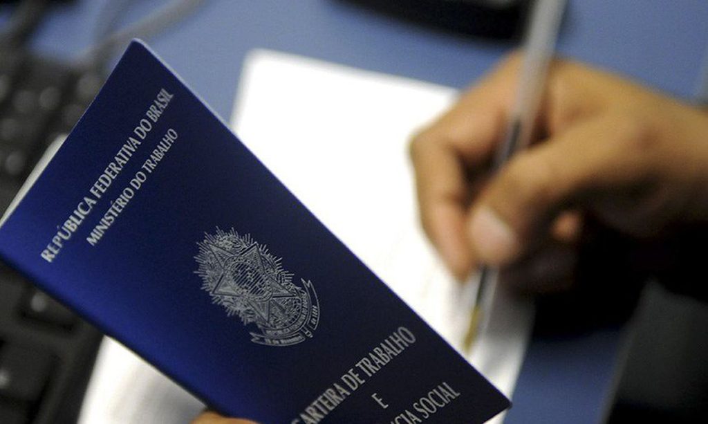 Brasil gera 155 mil empregos formais em janeiro, segundo balanço do Caged