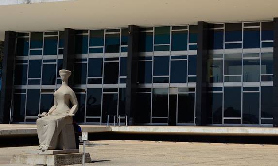 ‘Revisão da vida toda’ no INSS: aposentados se mobilizam e enviam carta ao presidente do Supremo