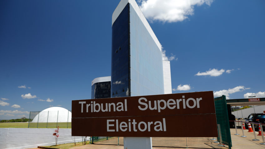 TSE prevê gastos de até R$ 59 milhões com segurança armada para proteger ministros