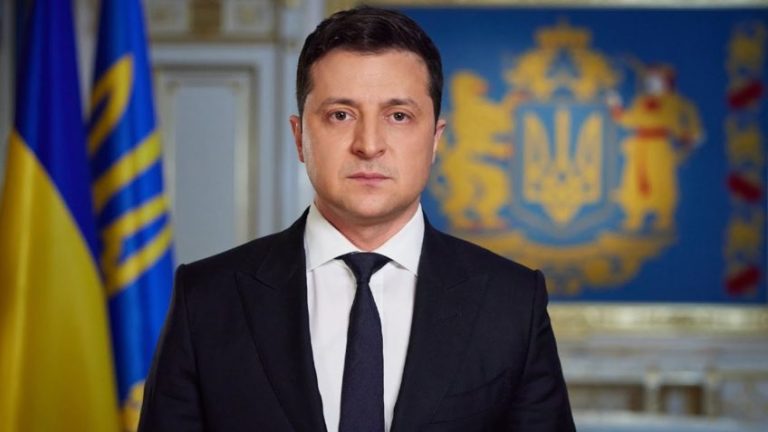 Zelensky: “Cada centavo pago a Rússia é transformado em bala”