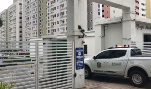 Pai disse que filho de 1 ano subiu em mala e brinquedo antes de cair de janela de prédio em Nova Parnamirim