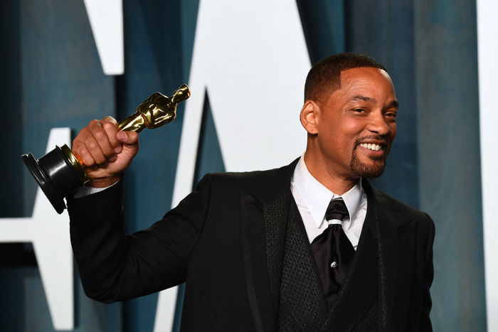 Will Smith renuncia à Academia de Hollywood após tapa durante cerimônia do Oscar