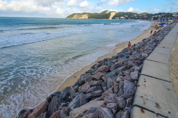 Prefeitura contrata por R$ 23 milhões obra da engorda de Ponta Negra