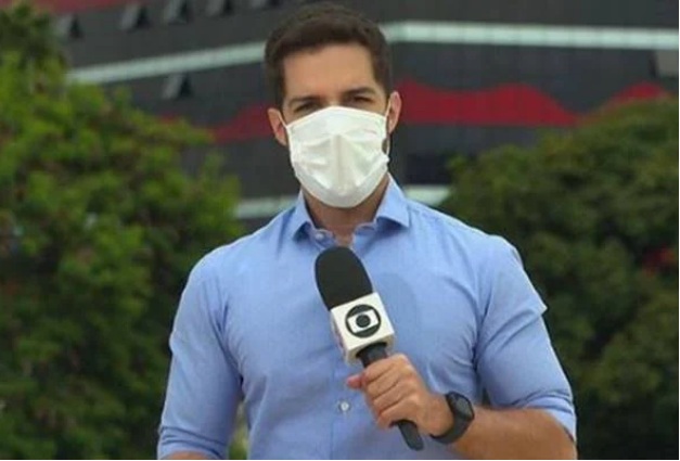 Jornalista da Globo que foi esfaqueado volta para UTI