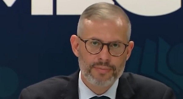 Bolsonaro nomeia Victor Godoy Veiga como novo ministro da Educação