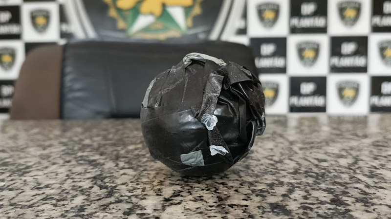 Integrante de torcida organizada do América é preso pela PRF com bomba caseira de ‘alto poder de destruição’